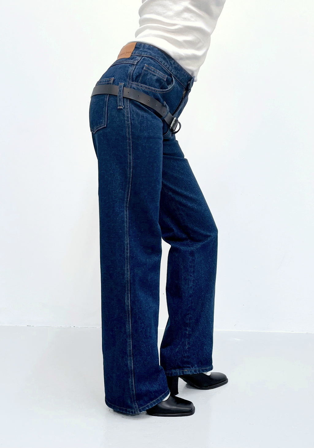 Dropped Beltloop Jeans